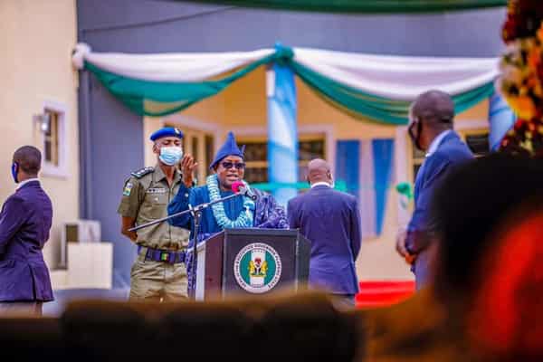 978B42A9-4B11-45D7-B309-2D05E8A69302