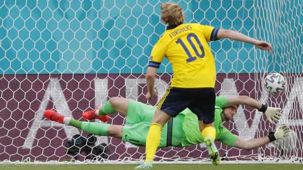 FBL-EURO-2020-2021-MATCH21-SWE-SVK