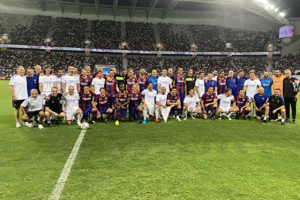 Barcelona and Real Madrid legends