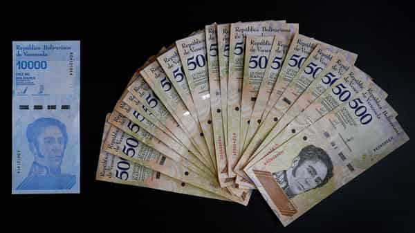 FILES-VENEZUELA-ECONOMY-CRISIS-CURRENCY