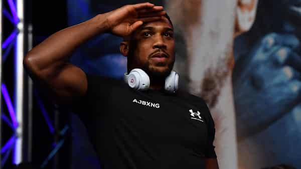 BOX-GBR-UKR-WEIGH-IN