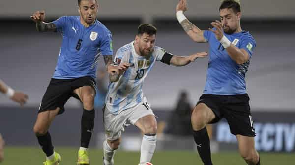 FBL-WC-2022-SAMERICA-QUALIFIERS-ARG-URU