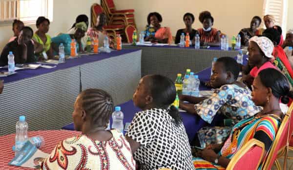 Youth and women in Yambio participate in human rights training given by UNMISS