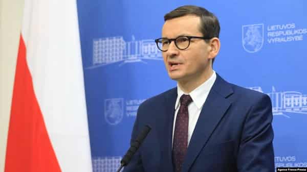 F6E2C0CC-8DF2-4AD0-8566-D9F98785863B