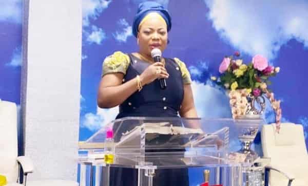 F8D04505-222D-41C1-9B8E-81F5E055A40F