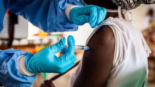 CAFRICA-HEALTH-VIRUS-VACCINE