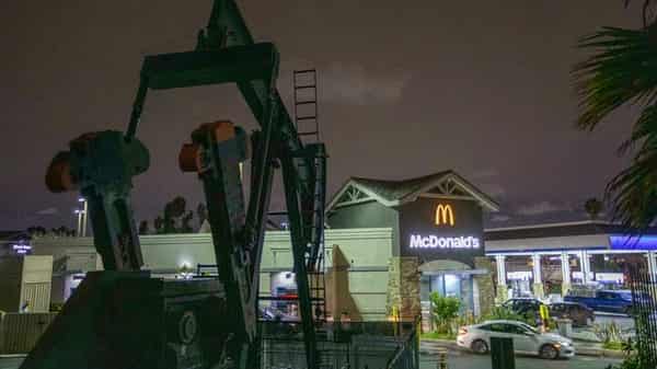 4598B3FF-48E3-446A-AE98-A15DF4CFD6FE