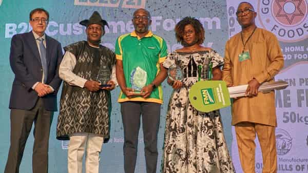 FMN Dealer_Felicia Modupe Photo