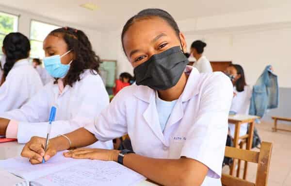 Training midwives in Madagascar to bridge a dangerous gap in maternal health care