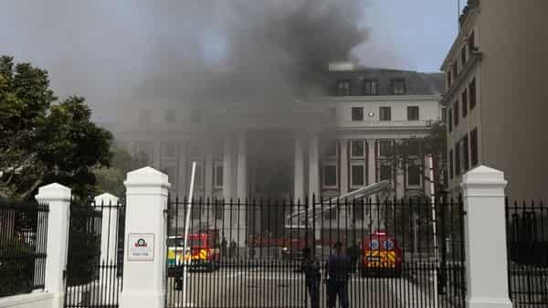 BBF7C3AF-16E3-49A7-BE56-D4793005B40C