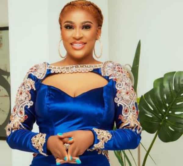 79F94A38-8B27-4E5A-8496-3A81B254F6ED