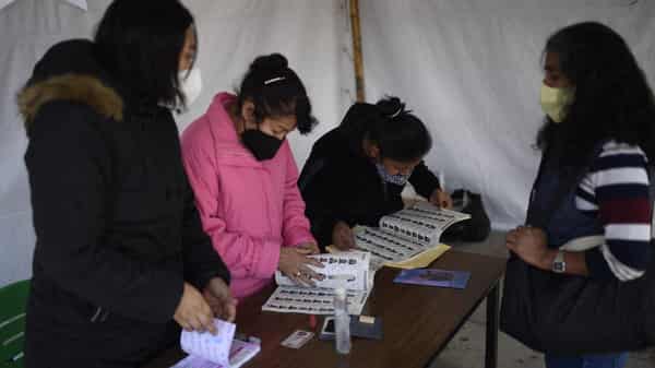MEXICO-POLITICS-REFERENDUM-VOTE