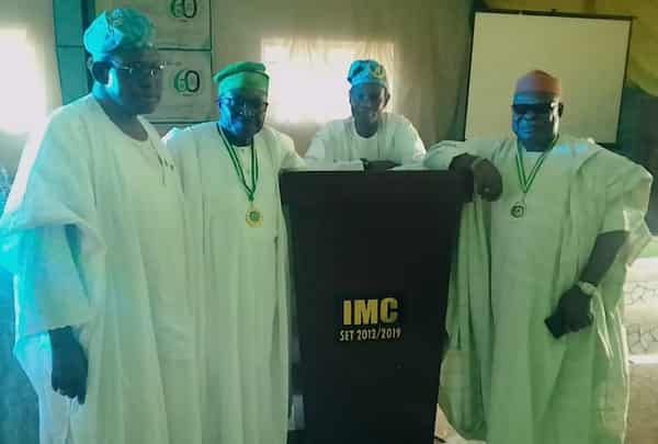 CBFDBDFD-2AE7-495C-A719-1A5D3AE2826F