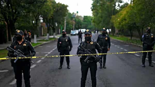Mexican-police