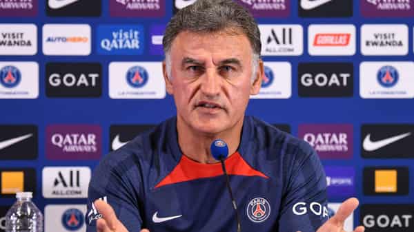 FBL-FRA-LIGUE1-PSG-PRESSER