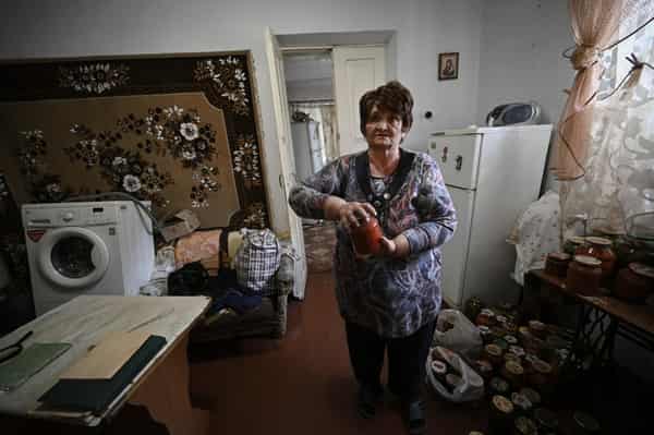 UKRAINE-RUSSIA-CONFLICT-WAR-FLOOD