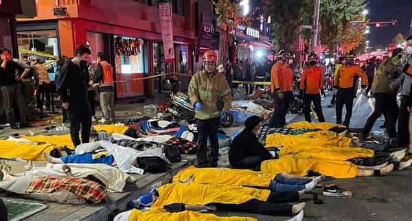 SKOREA-ACCIDENT-HALLOWEEN