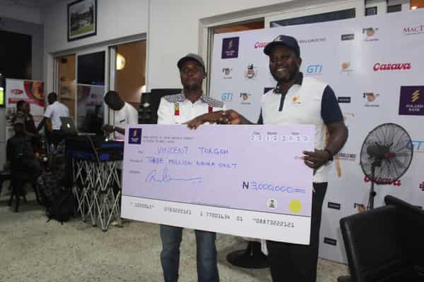 Winner-of-Ultimate-Golf-Challenge-Vincent-Torgah-and-Akin-Semowo
