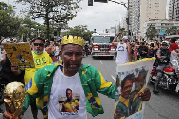 FBL-BRAZIL-PELE-DEATH-WAKE
