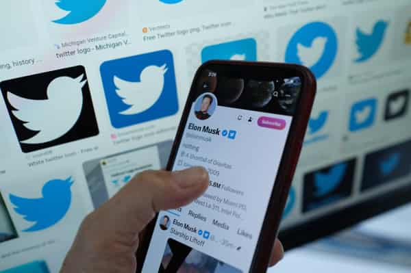 Twitter’s blue ticks start vanishing