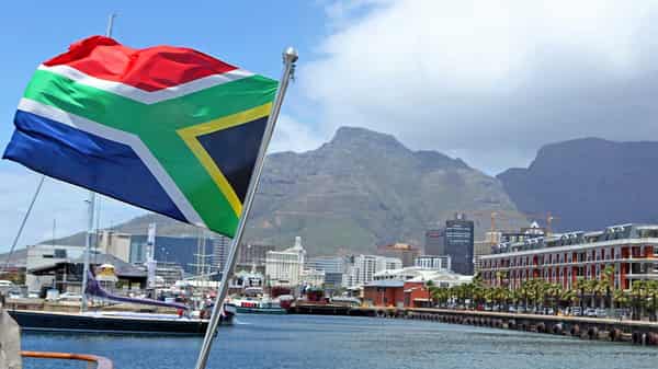 MAP_sptlght-South-Africa_SA-Flag_63292683