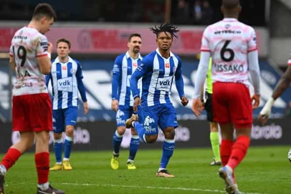 Gift-Emmanuel-Orban-Gent-32-897×598