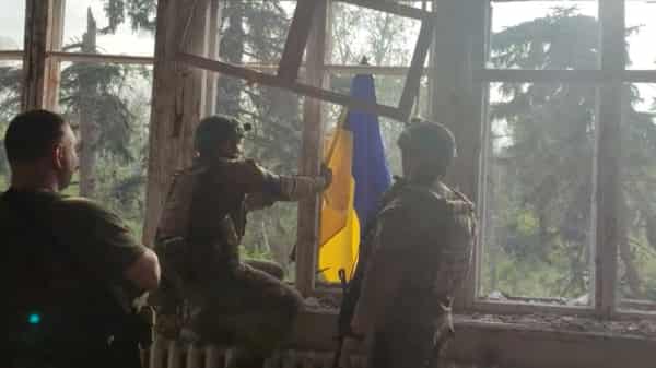 2023-06-11T110145Z_787529404_RC2ZG1AZI82F_RTRMADP_3_UKRAINE-CRISIS