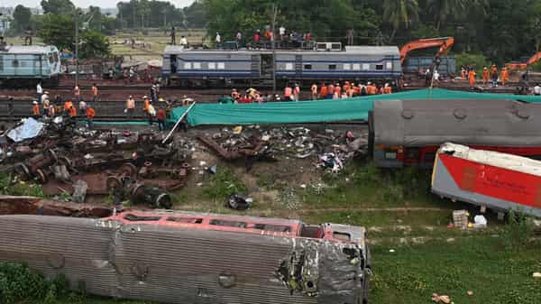 INDIA-ACCIDENT-RAILWAY