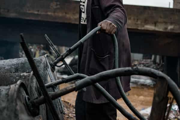 KENYA-ECONOMY-SOCIAL-ALCOHOL