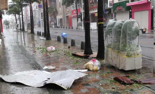 JAPAN-WEATHER-TYPHOON