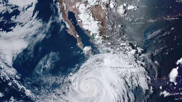 US-MEXICO-WEATHER-HILARY