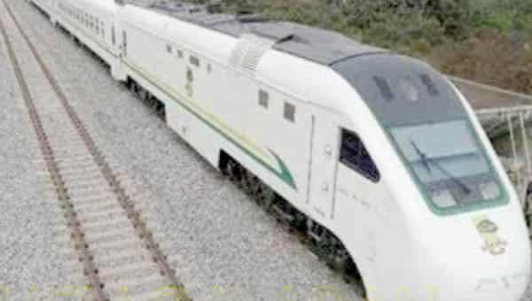 12864140_lagosibadanrail_jpega6fd652c3a89a08ba2ff4146579a26c1