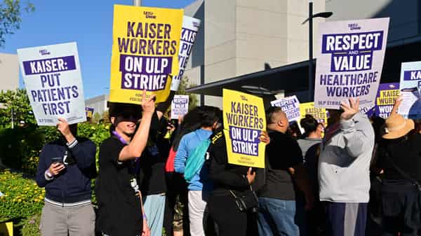 US-HEALTHCARE-UNIONS-STRIKE-KAISER