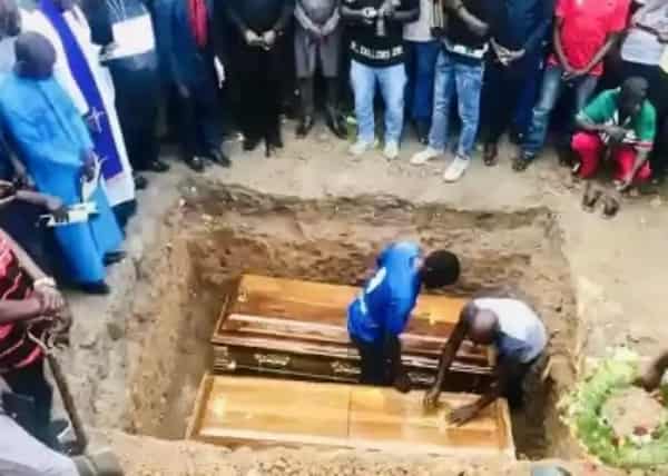 CCA9817B-C59E-493A-9826-27FDEC4A6E6F-350×250