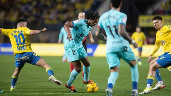 FBL-ESP-LIGA-LAS PALMAS-BARCELONA