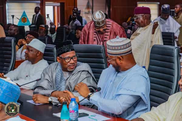 Zamfara-Dauda-Lawal-meeting