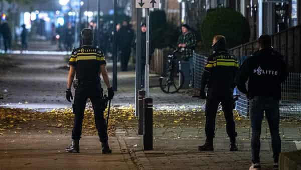 000_9T374Y_2021_11_21_22_31_06