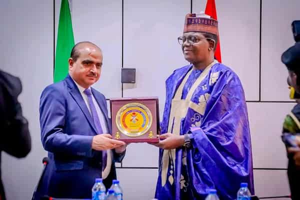 3a9f5ab27c3b4acf55f69f17a7f82354-768×513