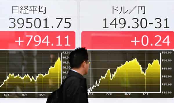 JAPAN-ECONOMY-STOCKS
