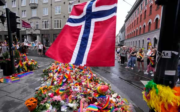 AP22177475959387-e1656297982576