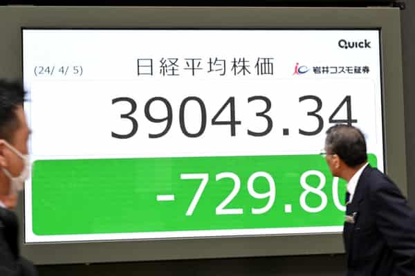 JAPAN-ECONOMY-STOCKS