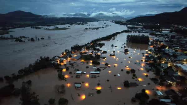 BRAZIL-ENVIRONMENT-WEATHER-FLOOD