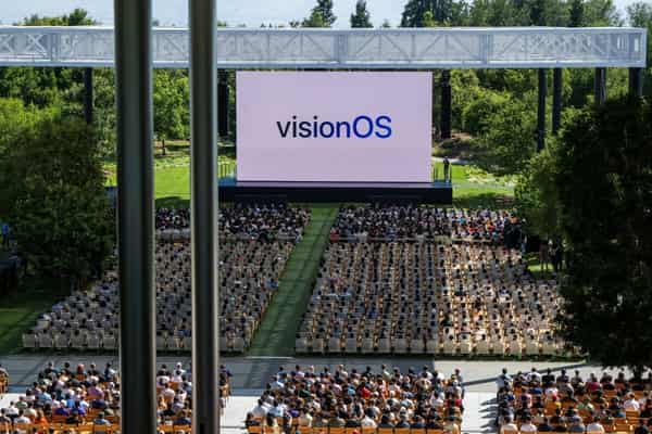 AFP__20240610__34WA7J4__v1__Preview__UsInternetSoftwareComputersApple