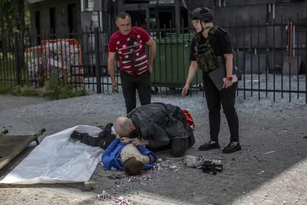 Russian strike kills three people in Kharkiv