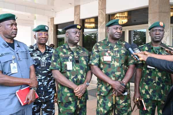 B20D14A1-45AF-4911-BAB7-AF5449D86E18