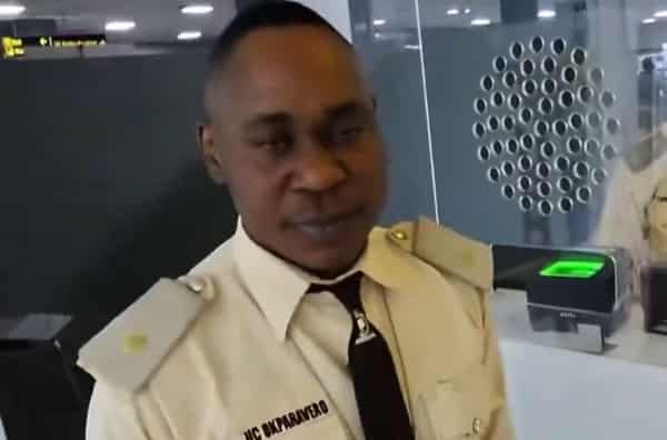 Immigration-official-seen-on-video-soliciting-money-1280×720