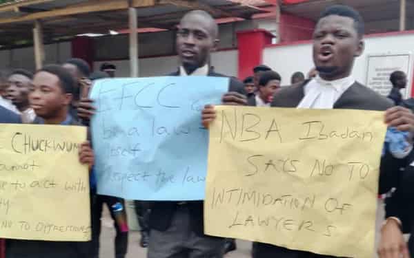 Protesting-Lawyers-pix-