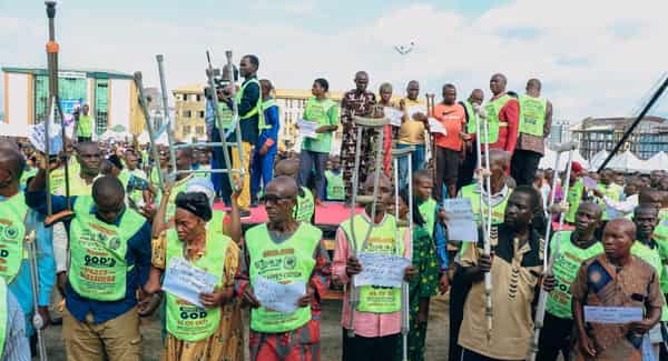 Some participants in the same crusade that received their miracles instantaneaously