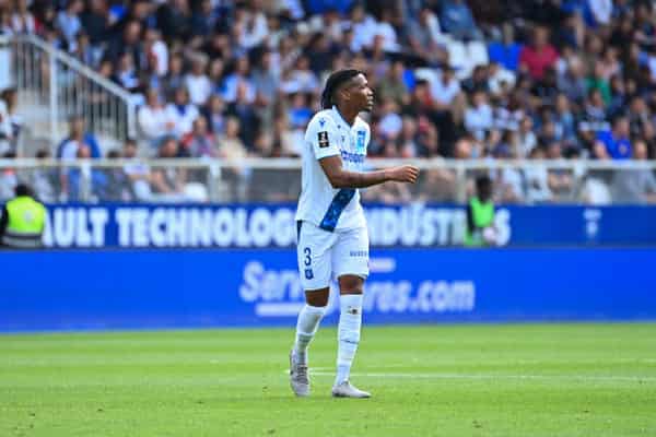 gabriel-osho-2166545337-612×612-1