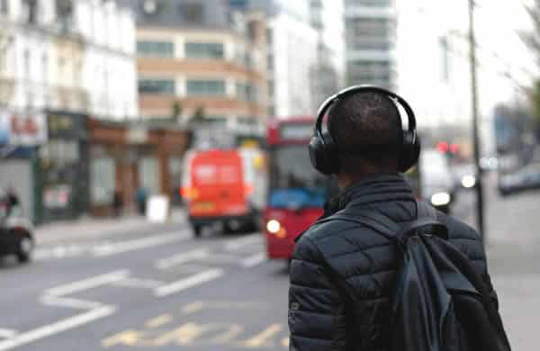 Addiction-to-headphones-is-a-problem-among-many-young-Nigerians